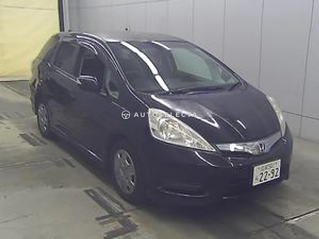 Honda Fit Shuttle 2012, auction grade 3