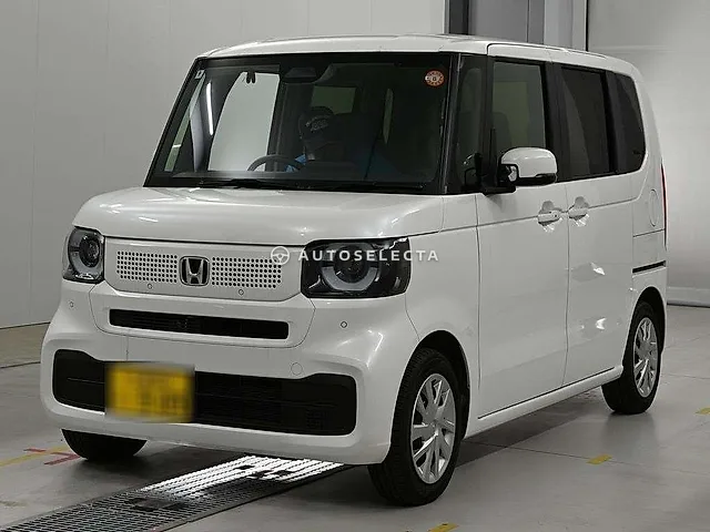 Honda N-BOX 2024, auction grade 5