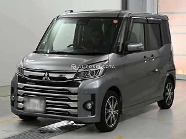 Mitsubishi eK Space Custom 2017, auction grade 3.5
