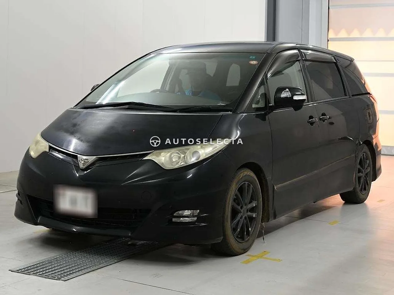 Toyota Estima 2007, photo 1 of 11