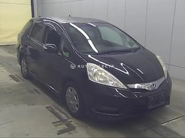 Honda Fit Shuttle 2011, auction grade 3