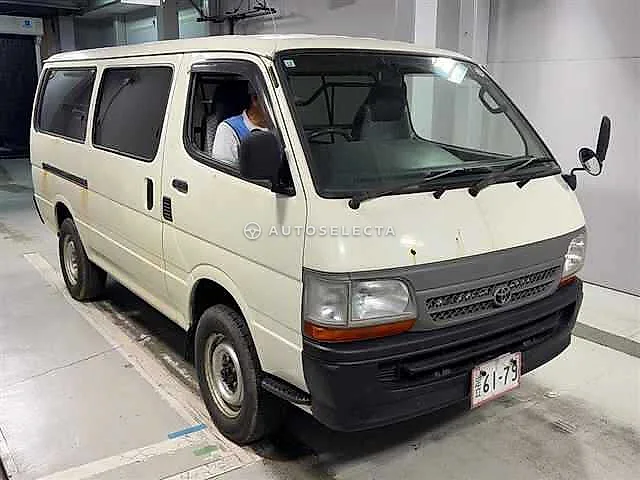 Toyota Hiace Van 2002, auction grade R