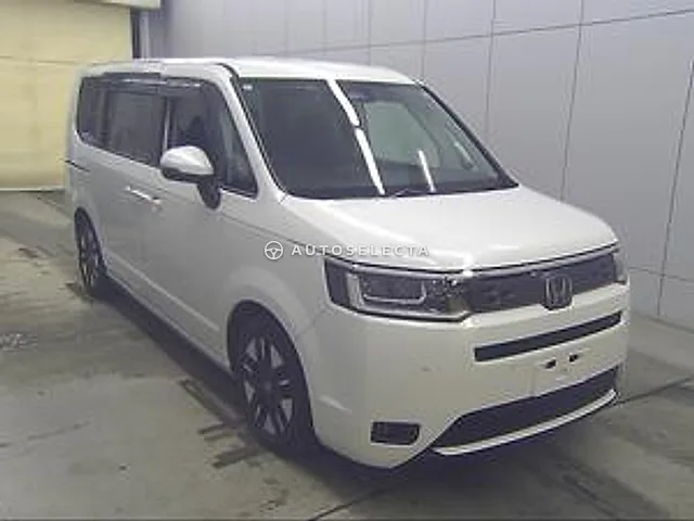 Honda Stepwgn 2023, auction grade 3.5