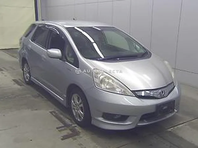 Honda Fit Shuttle 2013, auction grade 4