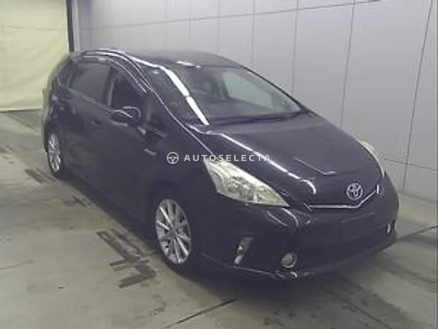 Toyota Prius Alpha 2012, auction grade 3.5