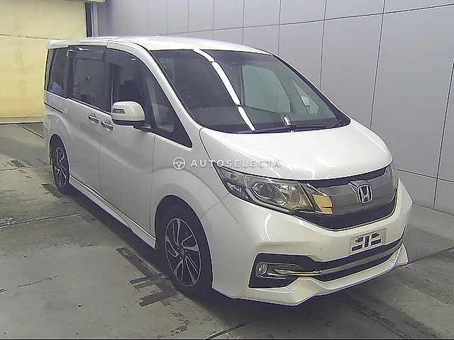 Honda Stepwgn Spada 2015, auction grade 3.5