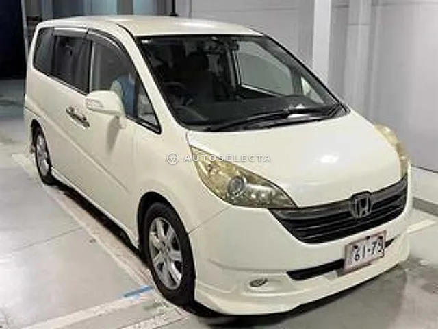 Honda Stepwgn 2005, auction grade 3.5