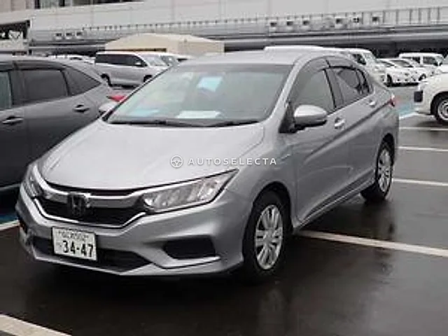 Honda Grace 2018, auction grade R