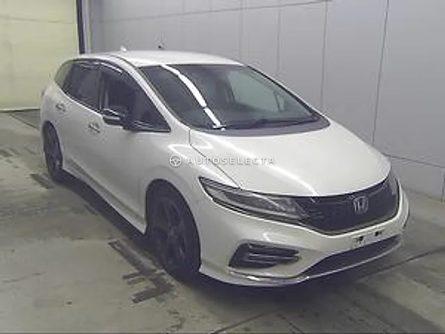 Honda Jade 2019, auction grade 3.5