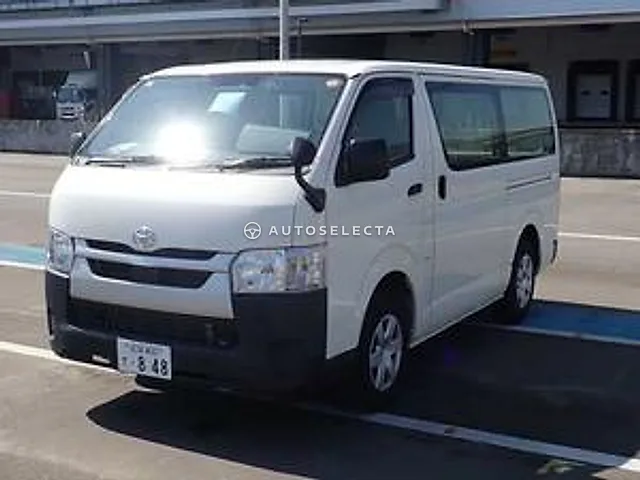 Toyota Hiace Van 2021, auction grade 3.5