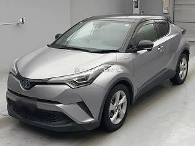 Toyota C-HR 2019, auction grade 3.5