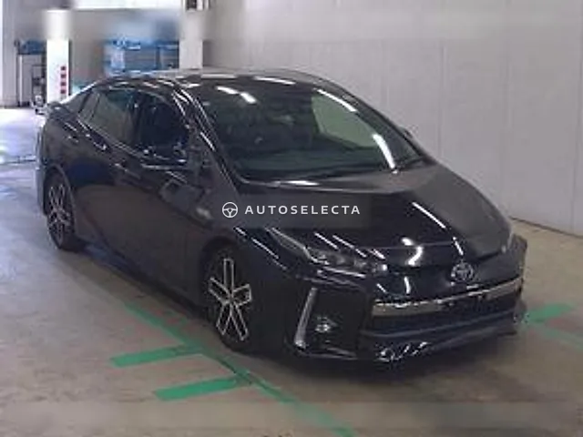 Toyota Prius PHV GR Sport 2019, auction grade R