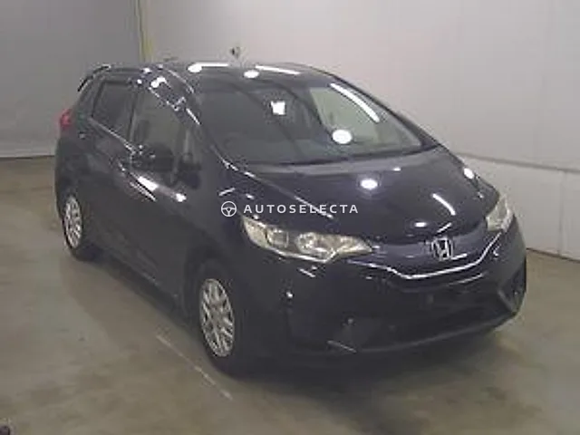 Honda Fit 2013, auction grade 3.5