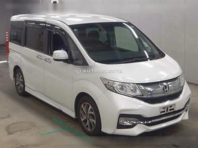Honda Stepwgn Spada 2017, auction grade 4.5