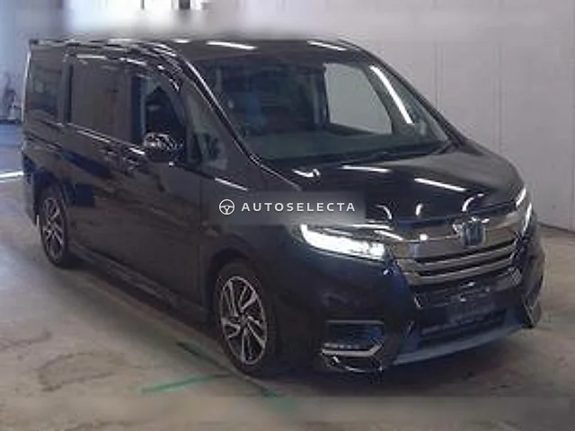 Honda Stepwgn Spada 2022, auction grade 4