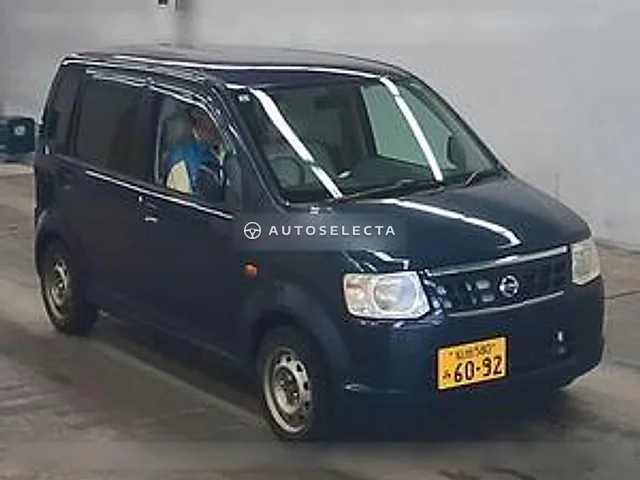 Nissan Otti 2009, auction grade 3