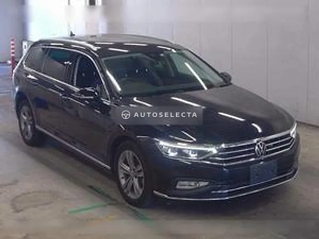 Volkswagen Passat Variant 2022, auction grade 4.5