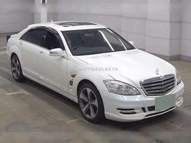 Mercedes-Benz S-Class 2006, auction grade 4