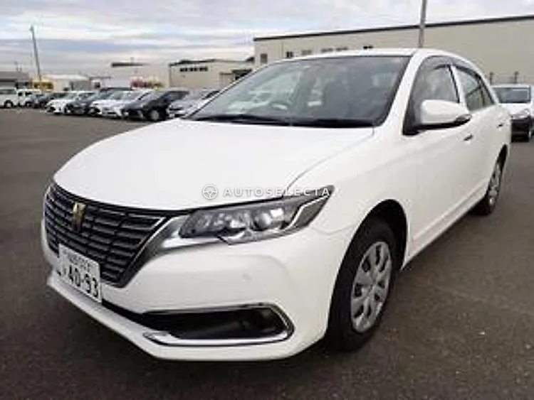 Toyota Premio 2017, photo 1 of 11