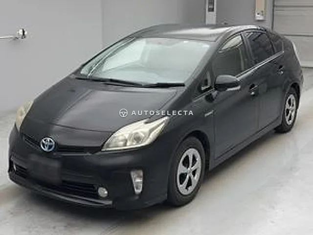 Toyota Prius 2013, auction grade R