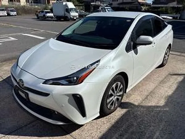 Toyota Prius 2021, auction grade 4