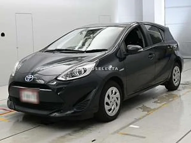 Toyota Aqua 2017, auction grade 4