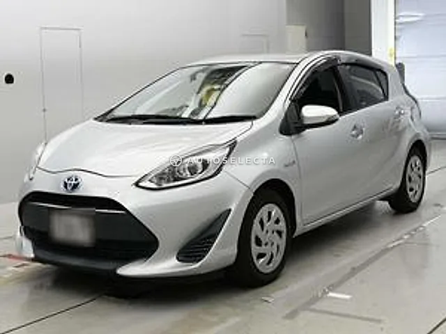 Toyota Aqua 2018, auction grade 4