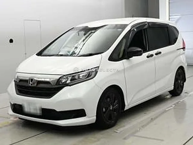 Honda Freed+ 2023, auction grade 5