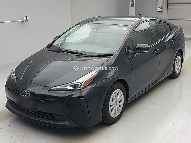 Toyota Prius 2022, auction grade R