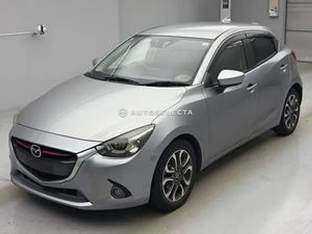 Mazda Demio 2015, auction grade R