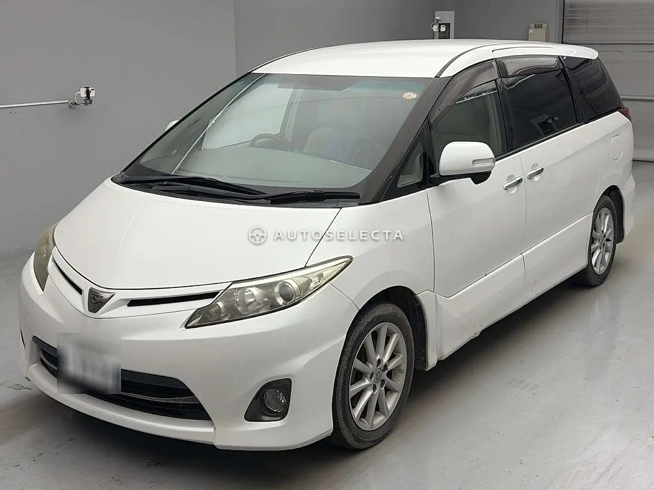 Toyota Estima 2010, photo 1 of 1