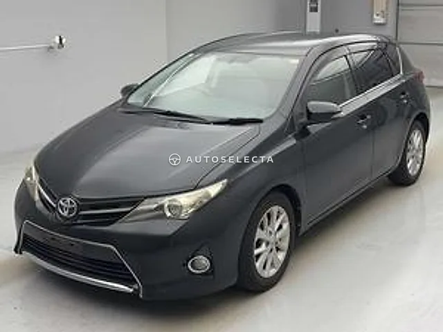 Toyota Auris 2014, auction grade 4