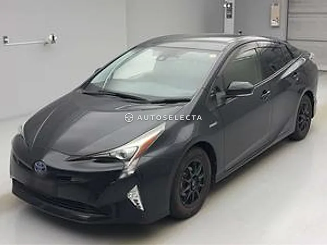 Toyota Prius 2018, auction grade R