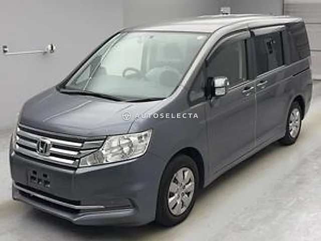 Honda Stepwgn 2013, auction grade 3.5