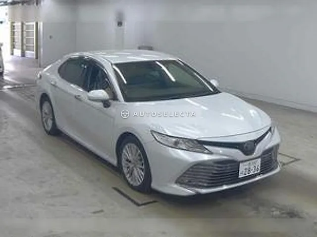 Toyota Camry 2017, auction grade 4