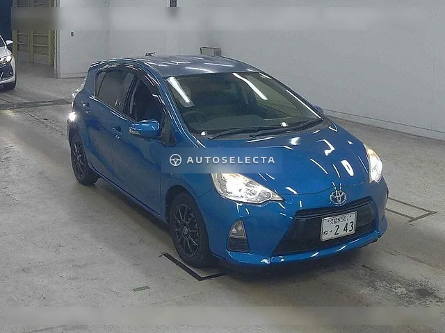 Toyota Aqua 2014, auction grade 3.5