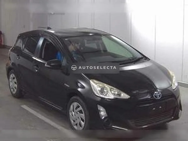 Toyota Aqua 2015, photo 1 of 1