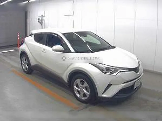Toyota C-HR 2018, auction grade 4