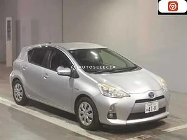Toyota Aqua 2012, auction grade 4