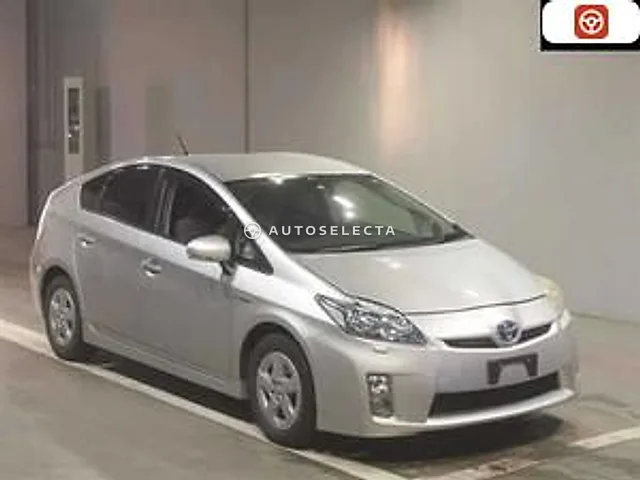 Toyota Prius 2011, auction grade R