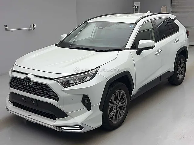 Toyota RAV4 2024, auction grade 4.5
