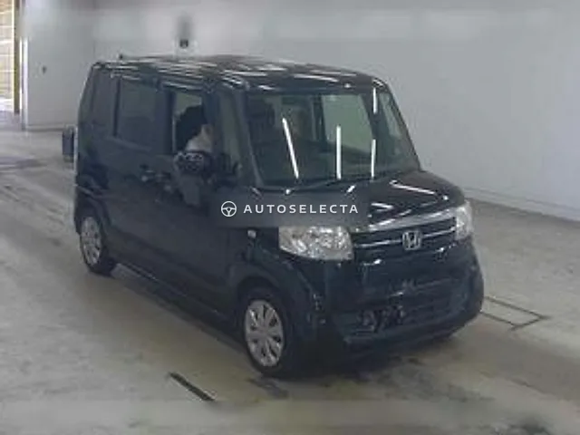 Honda N-BOX 2017, auction grade 4.5