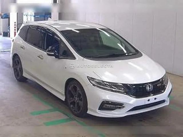 Honda Jade 2019, auction grade 4