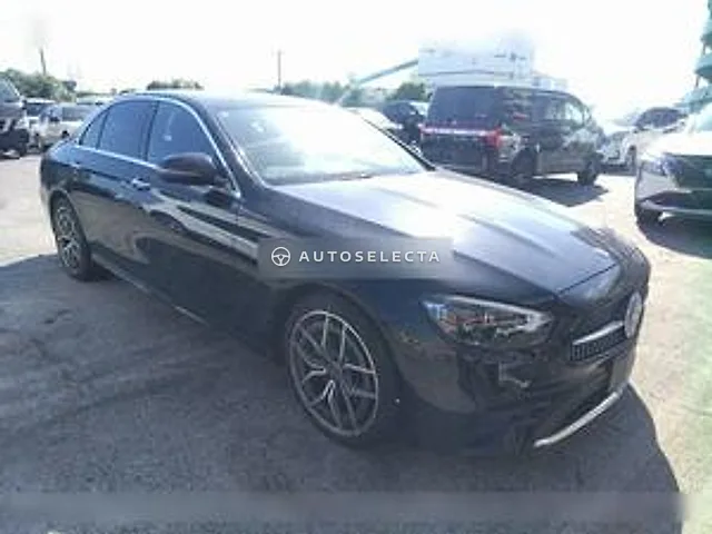 Mercedes-Benz E-Class 2022
