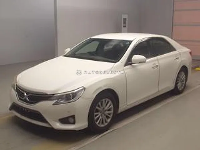 Toyota Mark X 2012, auction grade RA