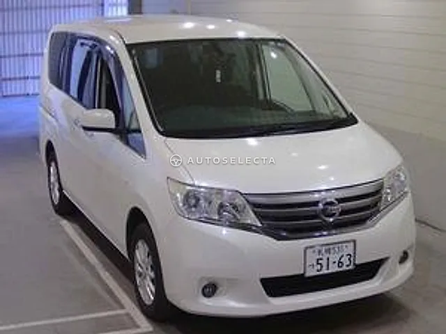 Nissan Serena 2012, auction grade 3.5