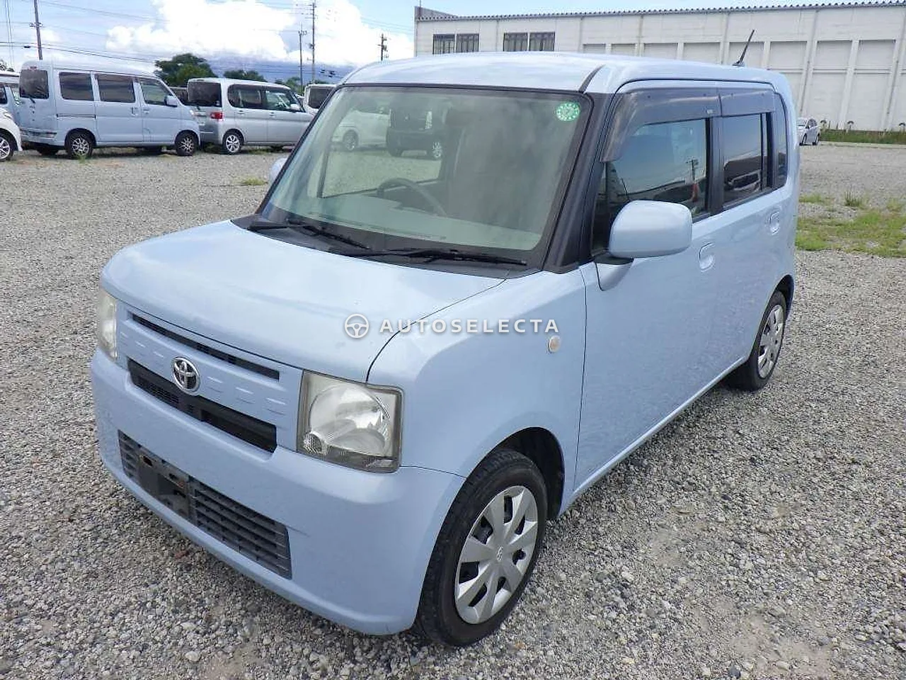 Toyota Pixis Space 2013, photo 1 of 1
