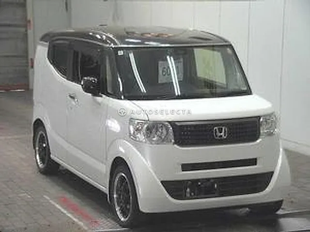 Honda N-BOX Slash 2018, auction grade 3.5