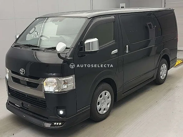 Toyota Hiace Van 2023, auction grade 4