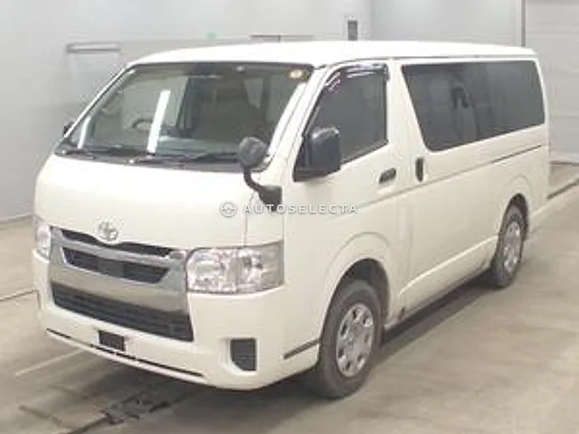 Toyota Hiace Van 2021, auction grade 4